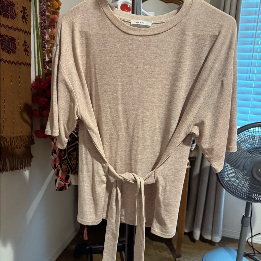 Mod Ref Beige Tie-Front Short Sleeve Top